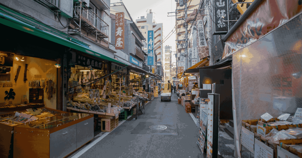 tsukiji-market-tokyo-japan