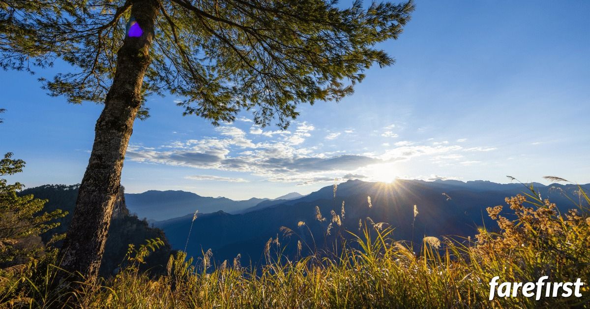 alishan-national-scenic-area-mountains-and-sunrise